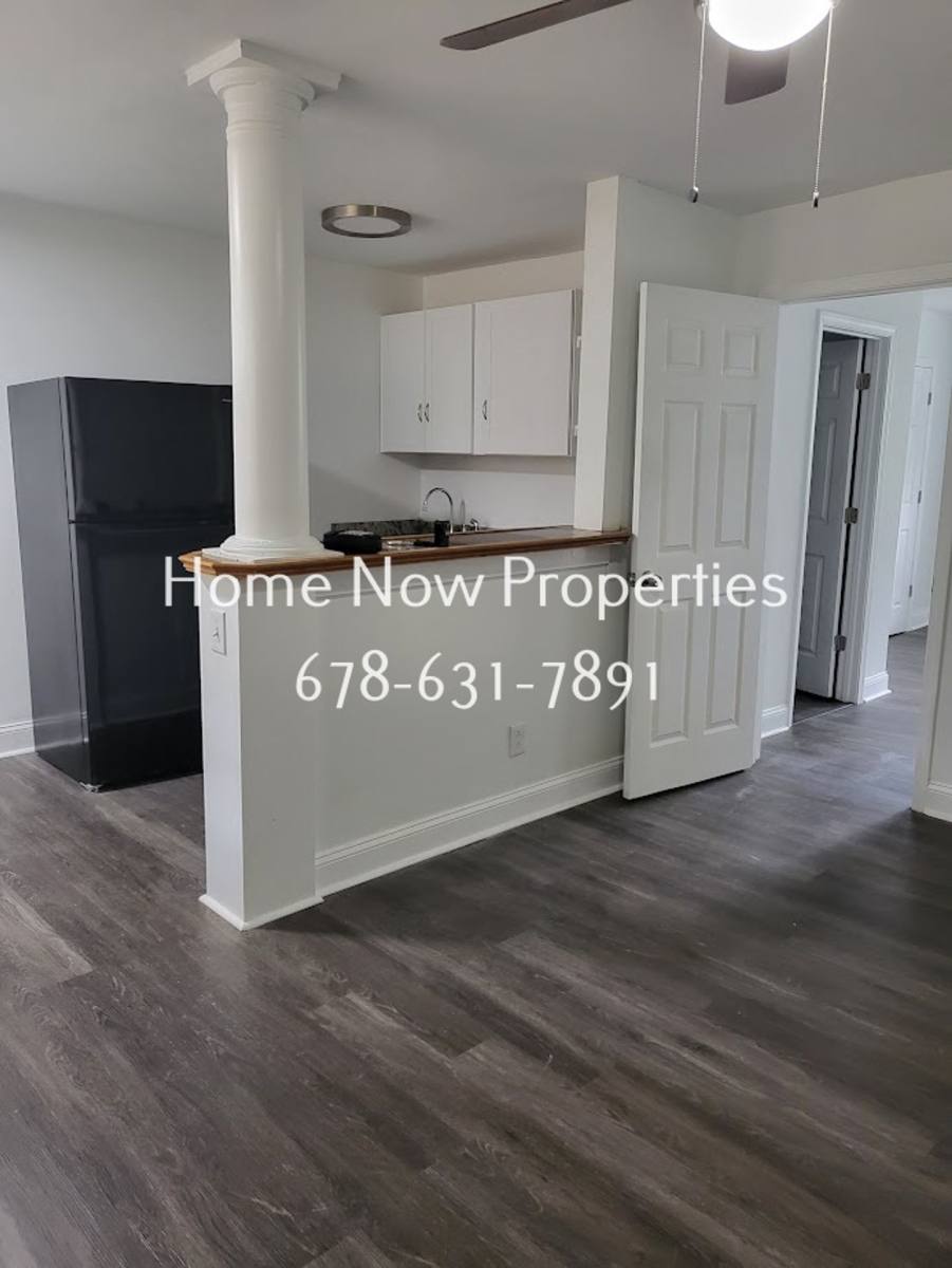 Apartment for rent at 1414 Euclid Ave, Atlanta, GA 30307