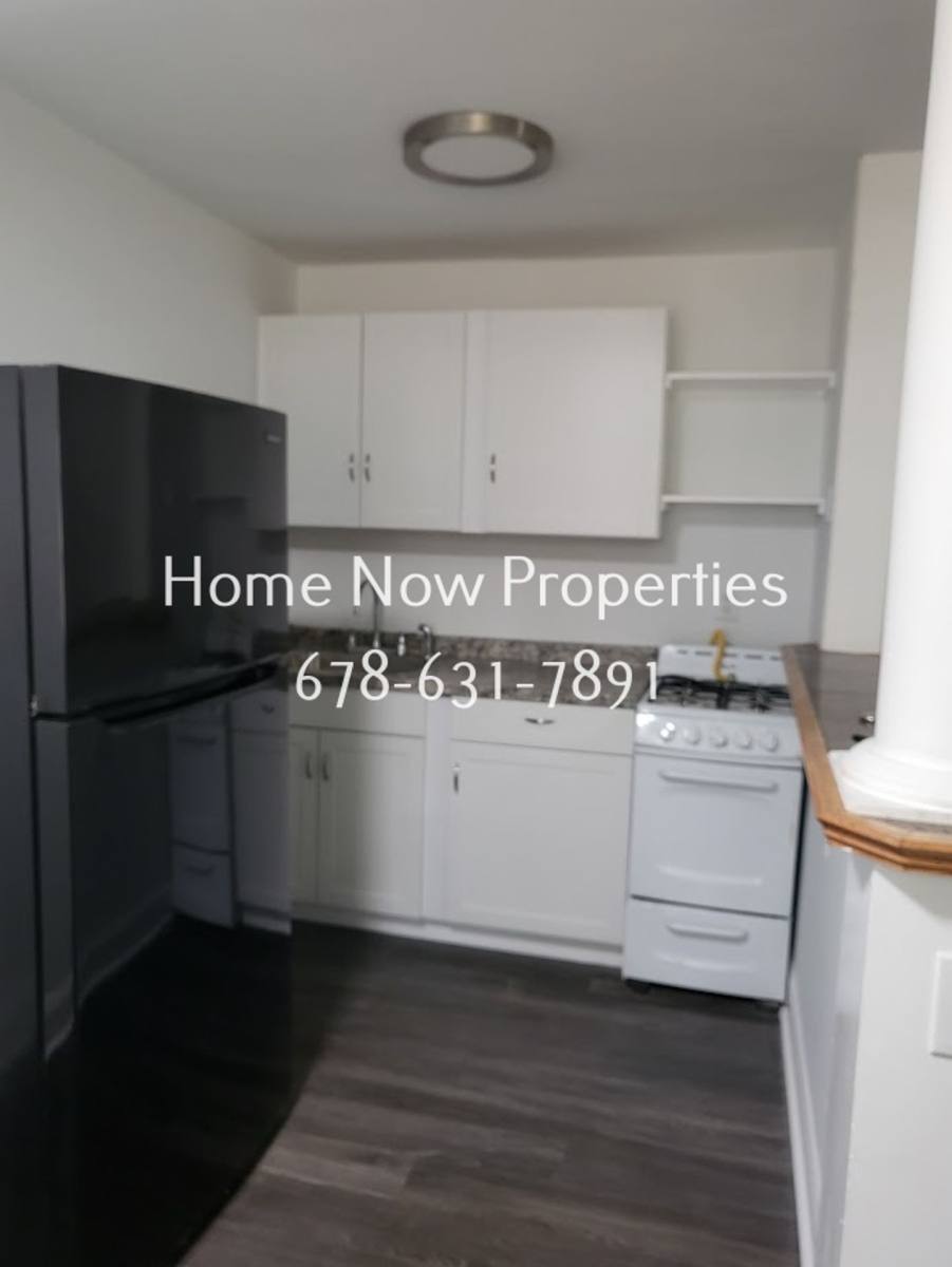 Apartment for rent at 1414 Euclid Ave, Atlanta, GA 30307