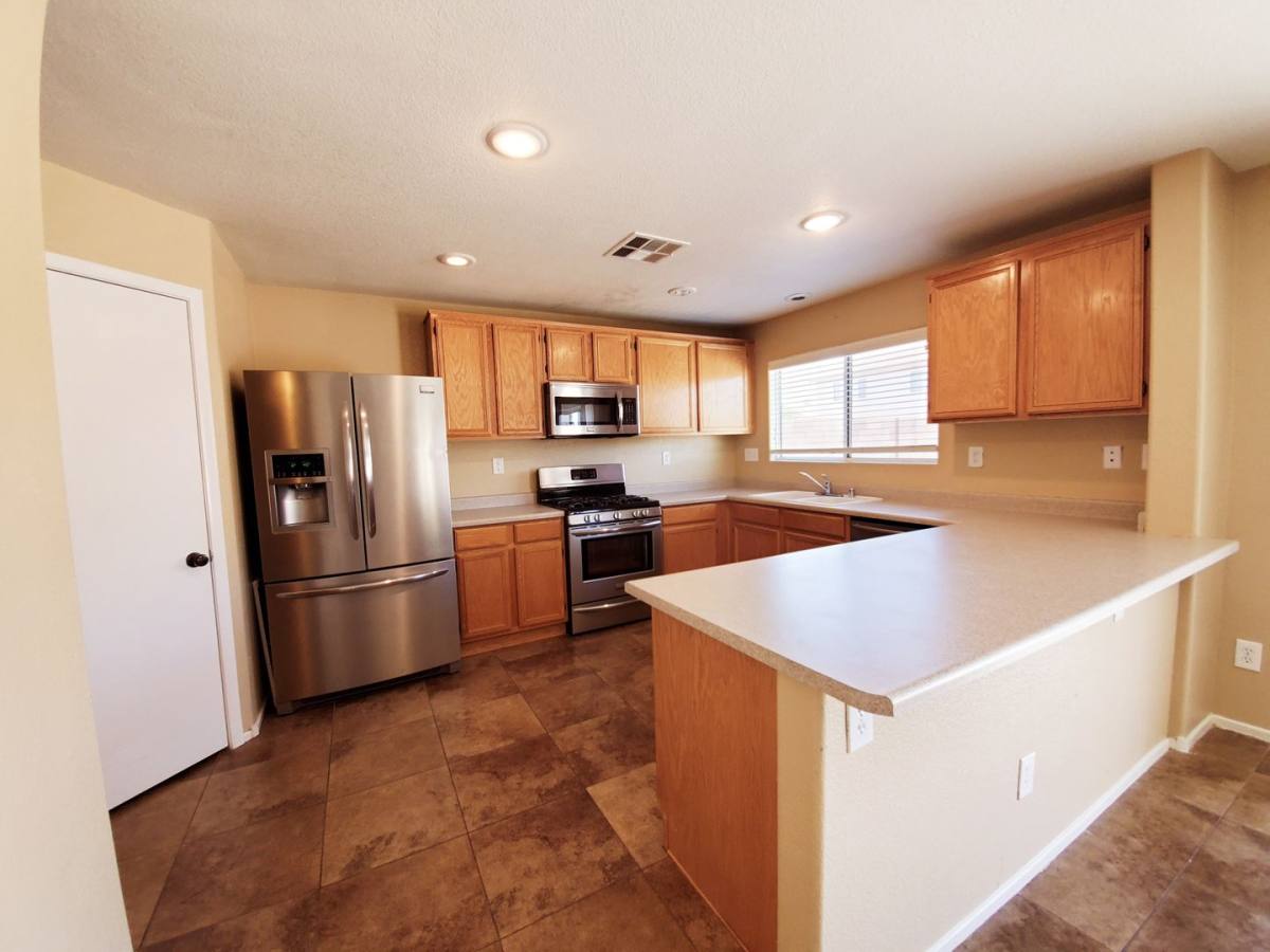 House for rent at 348 Bella Calabria Ave, Las Vegas, NV 89183