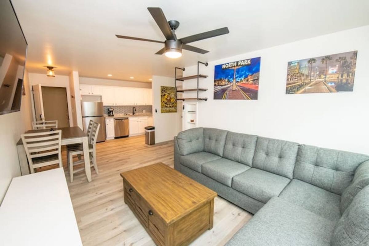 Apartment for rent at 3076-3080 University Ave, San Diego, CA 92104