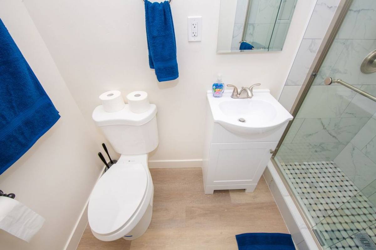 Apartment for rent at 3076-3080 University Ave, San Diego, CA 92104