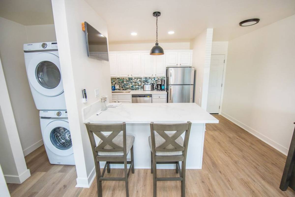 Apartment for rent at 3076-3080 University Ave, San Diego, CA 92104