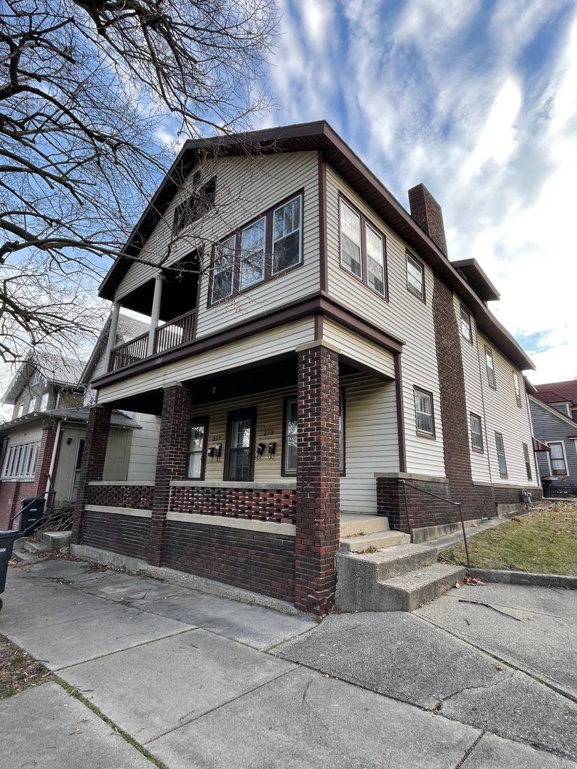 Apartment for rent at 217-219 S 6th St, Lafayette, IN 47901