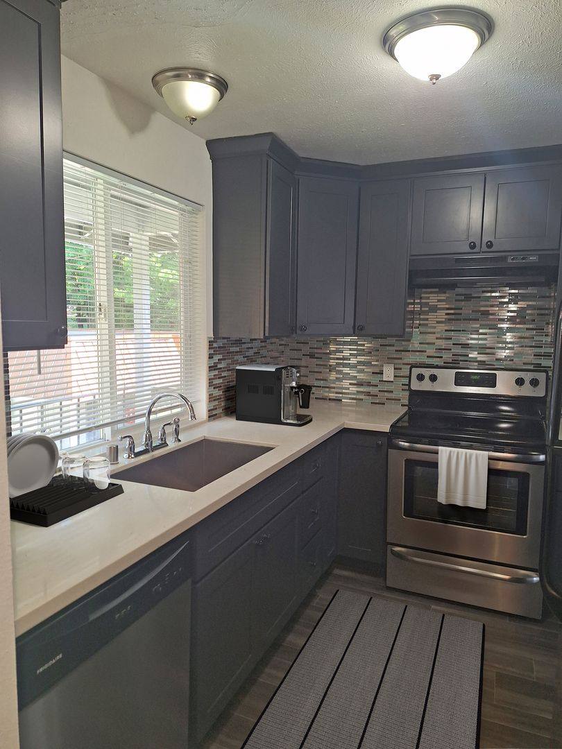 Apartment for rent at 10226 SE 6th St, Bellevue, WA 98004