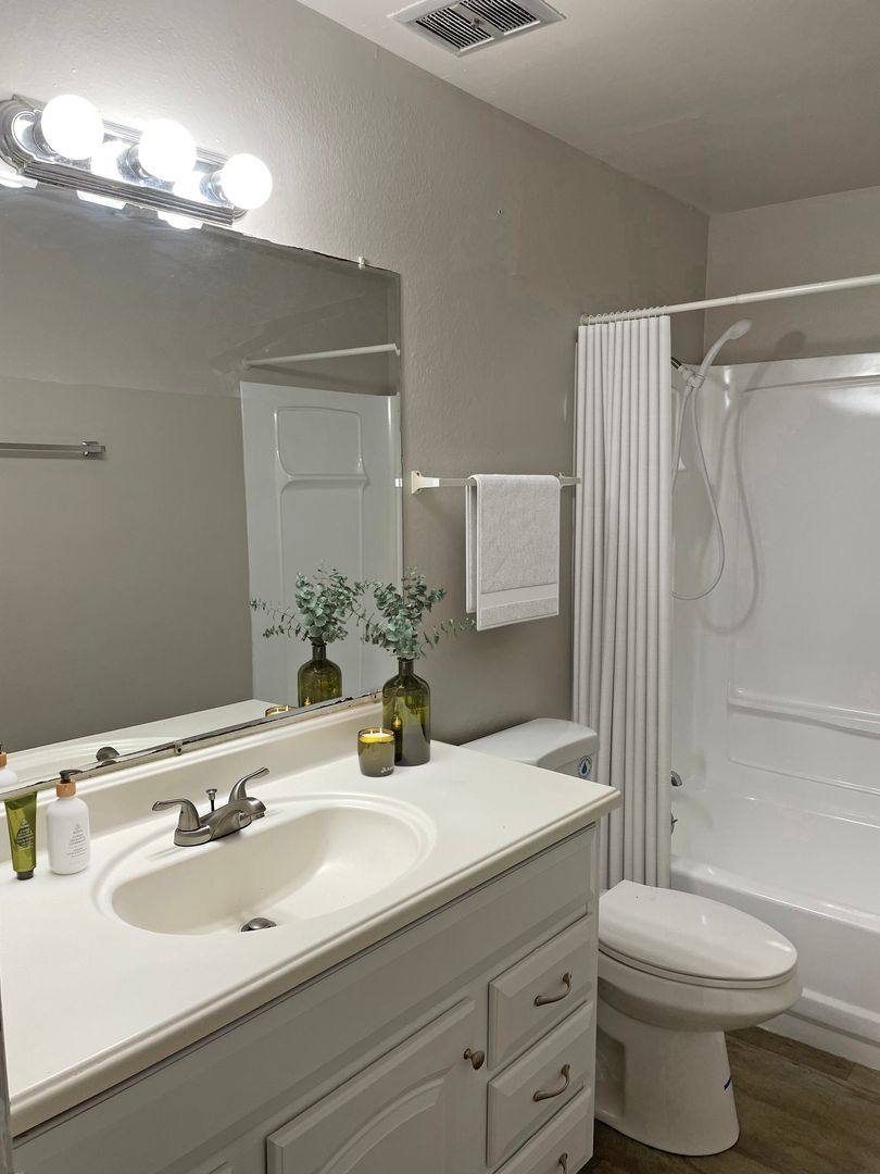Apartment for rent at 10226 SE 6th St, Bellevue, WA 98004