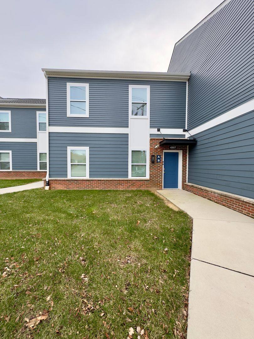 Apartment for rent at 4909 Hamilton Ave, Baltimore, MD 21206