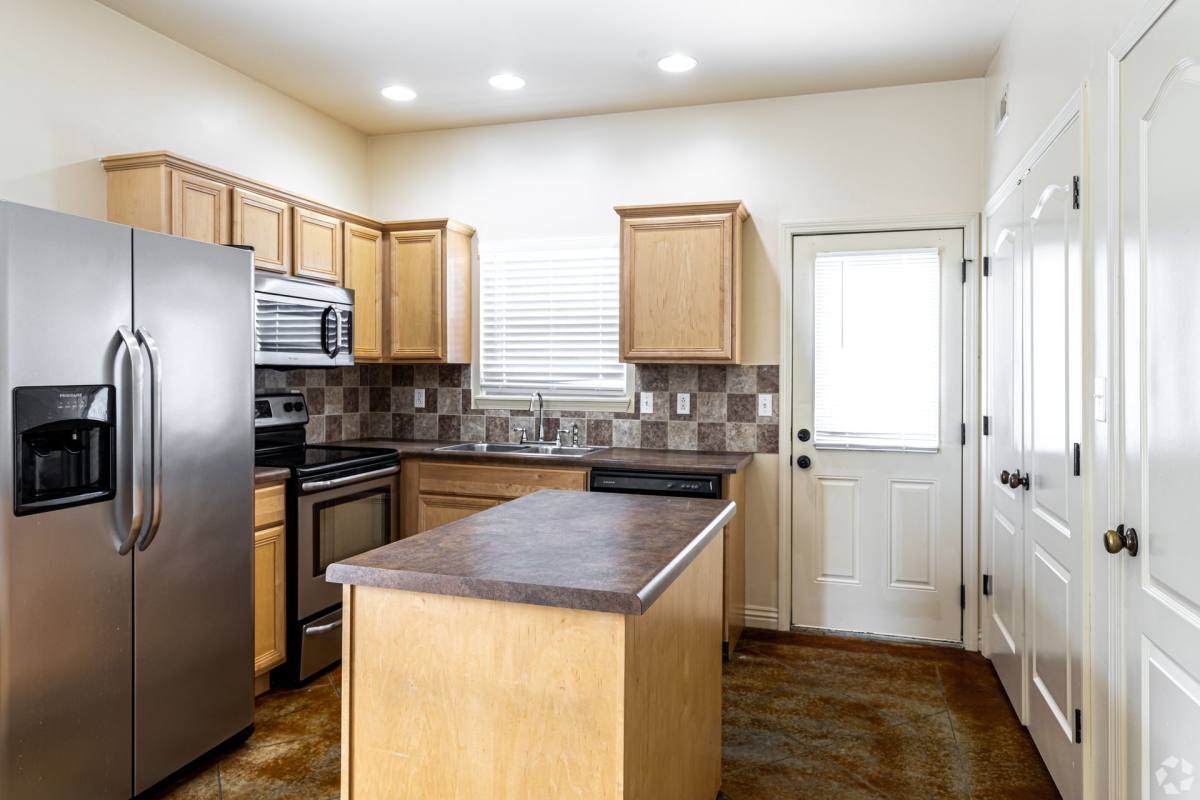 Townhouse for rent at 3101 Jenne Hill Dr, Columbia, MO 65202