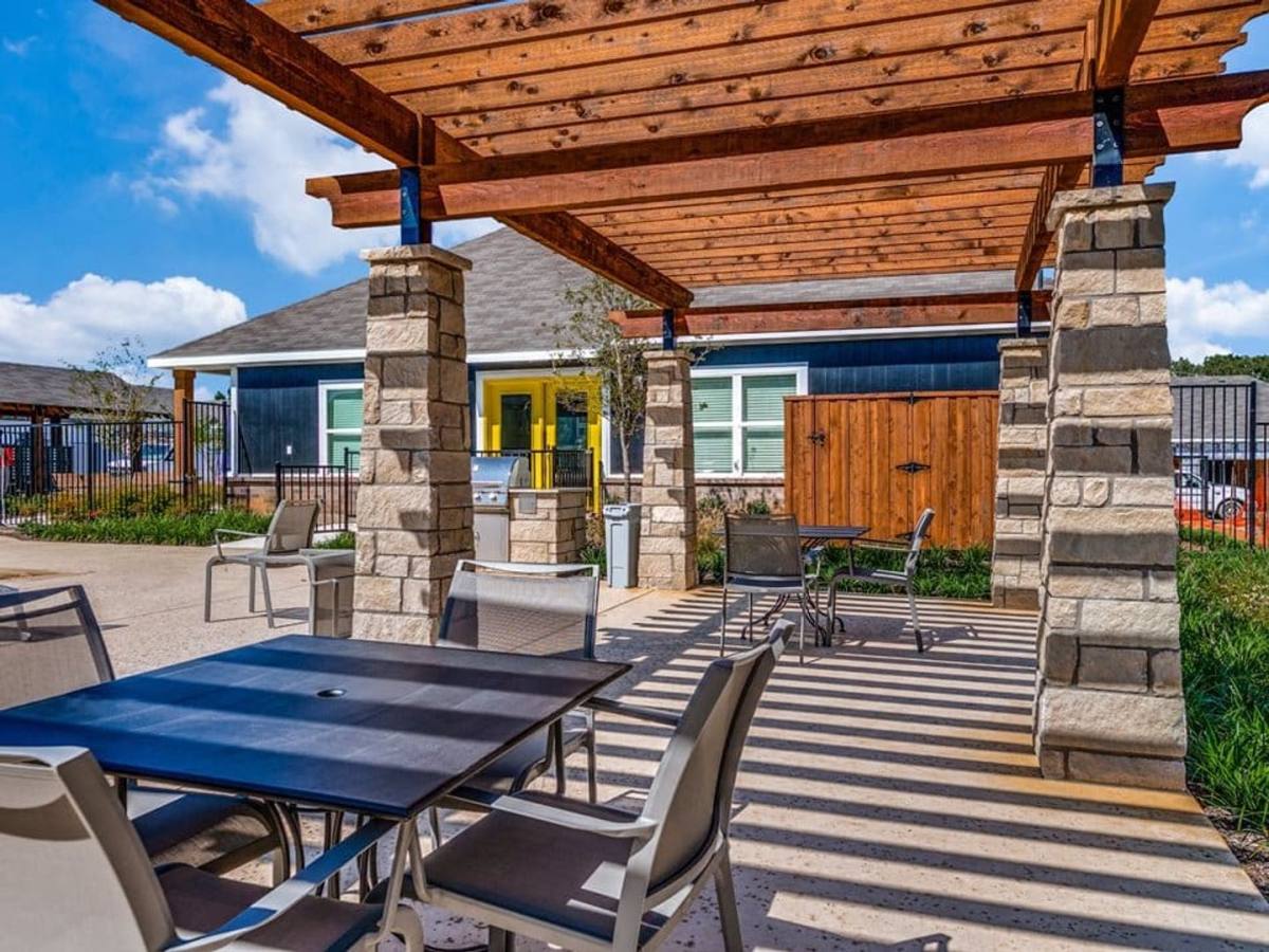 Apartment for rent at 10150 E Hurst Blvd, Hurst, TX 76053