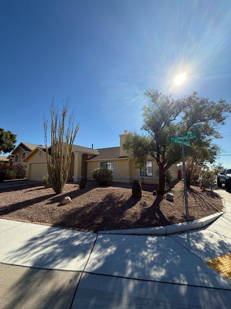 House for rent at 2791 W Redmond Dr, Tucson, AZ 85742