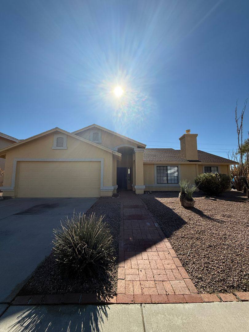 House for rent at 2791 W Redmond Dr, Tucson, AZ 85742