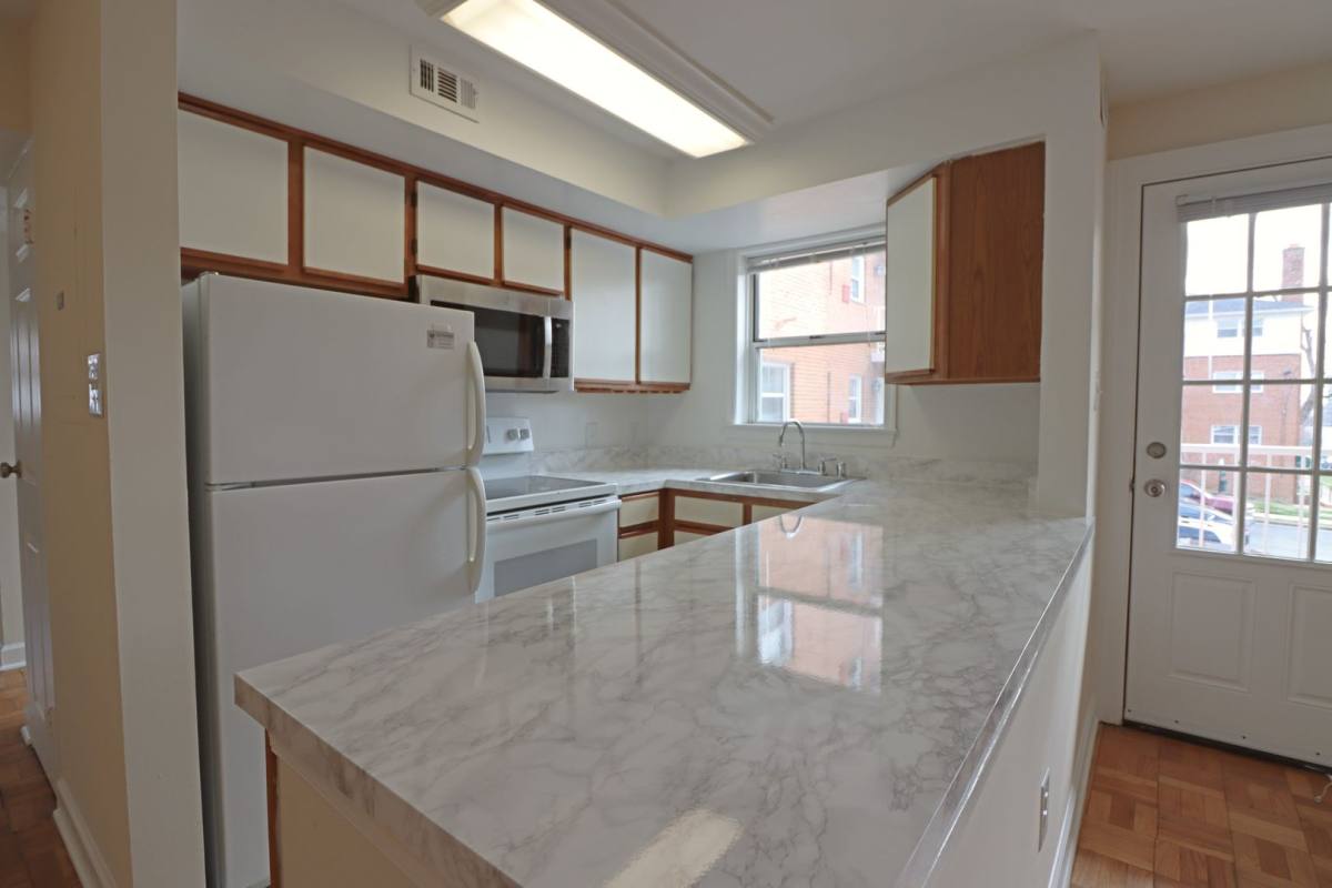 Apartment for rent at 1660 N 21st Rd, Arlington, VA 22209