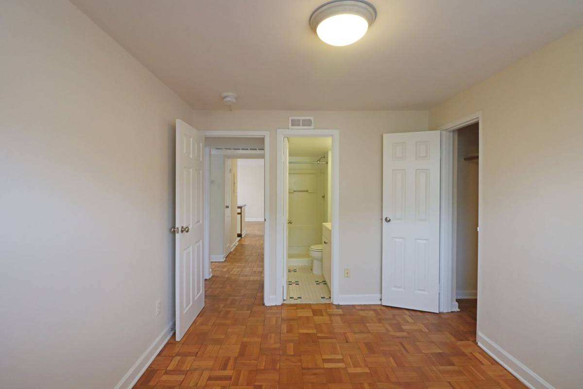 Apartment for rent at 1660 N 21st Rd, Arlington, VA 22209