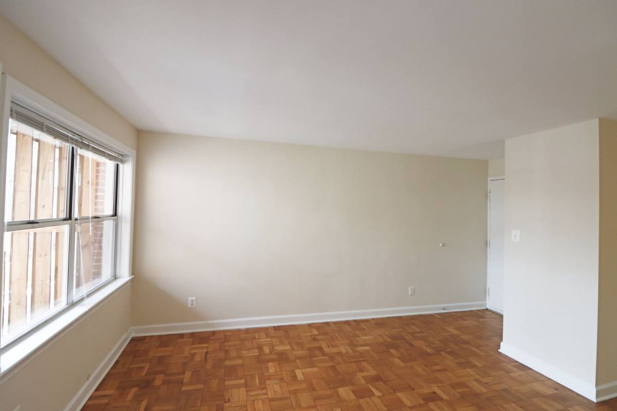 Apartment for rent at 1660 N 21st Rd, Arlington, VA 22209