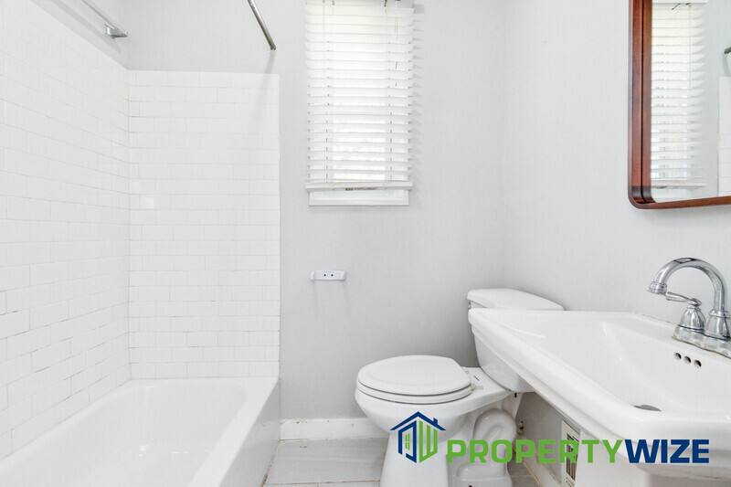 House for rent at 3705 Midheights Rd, Baltimore, MD 21215