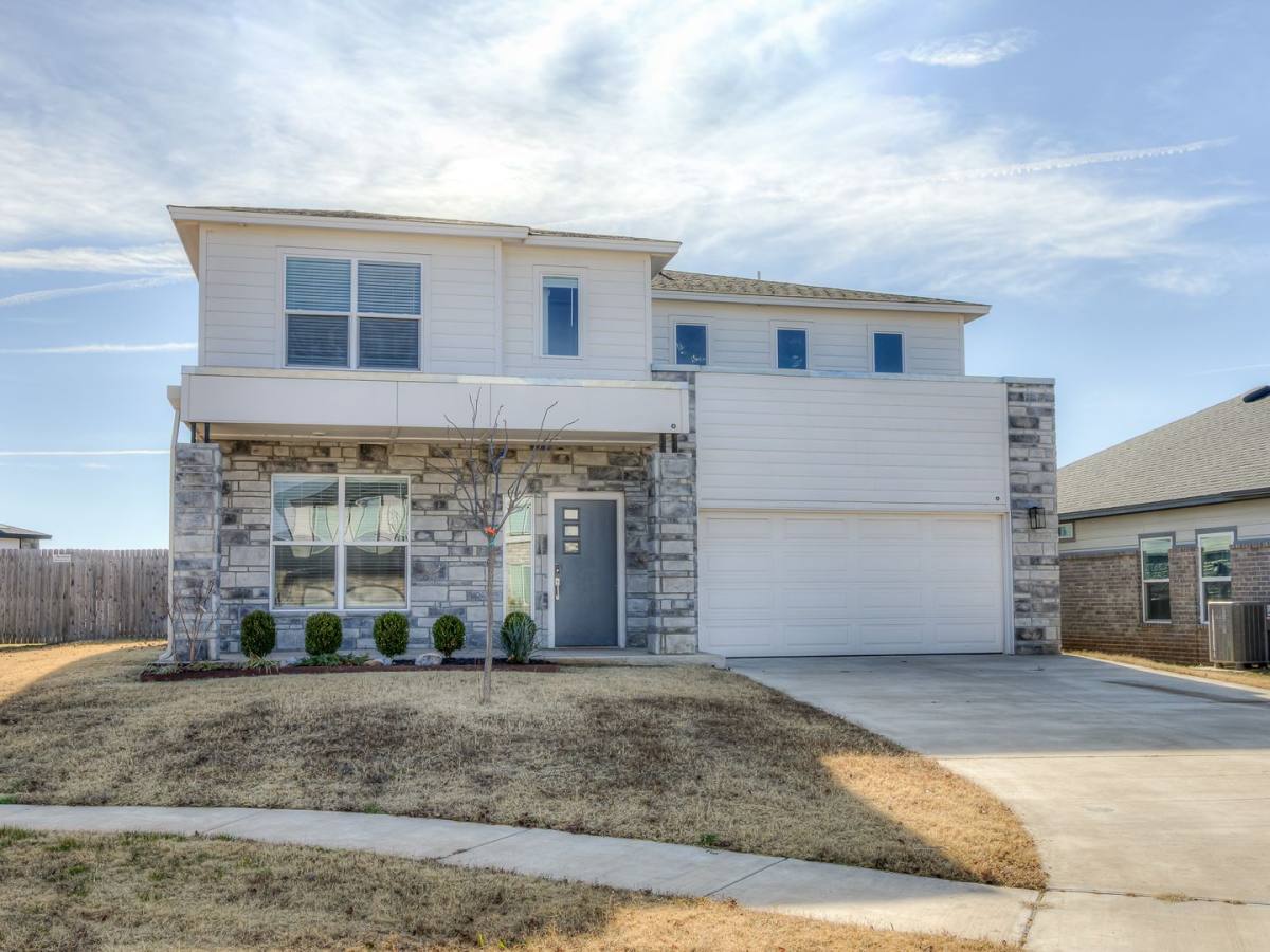 House for rent at 508 NW 176th Terrace, Edmond, OK 73012