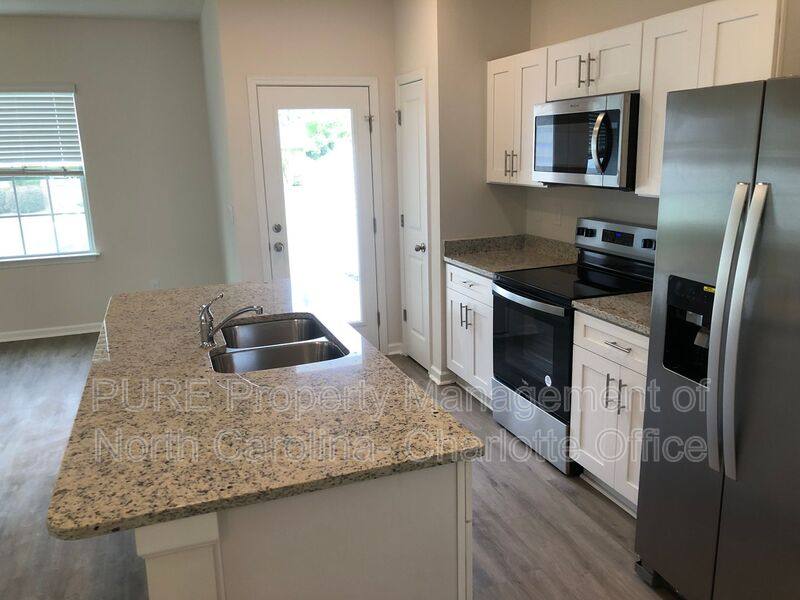 Townhouse for rent at 5517 Carrington Court, Trinity, NC 27370