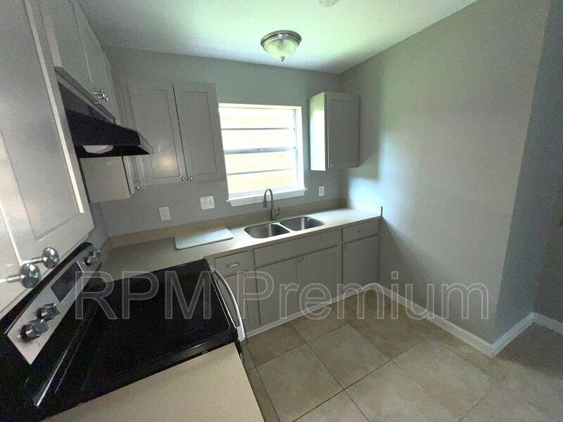 Apartment for rent at 5159 Baker Blvd #B, Baker, LA 70714