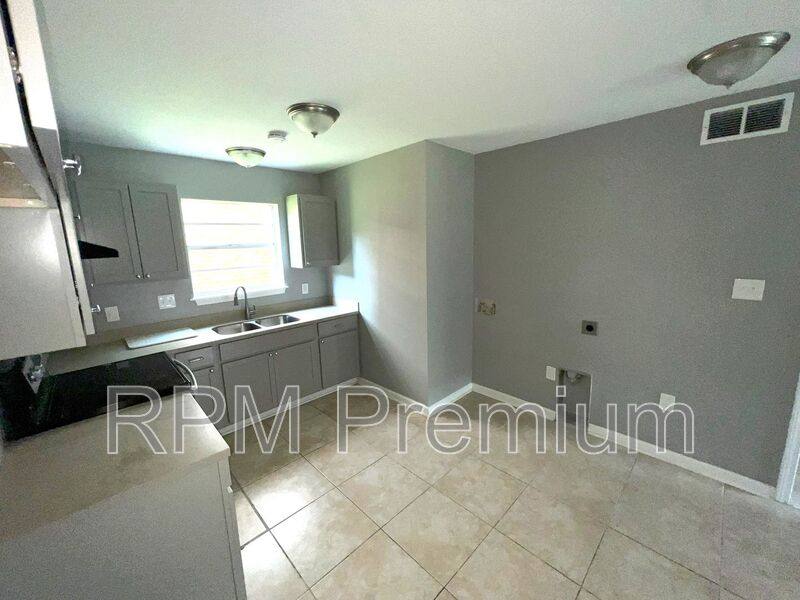 Apartment for rent at 5159 Baker Blvd #B, Baker, LA 70714