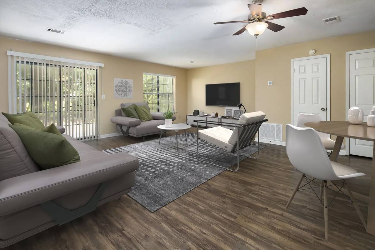 Apartment for rent at 1105 Fountain Lake Dr, Brunswick, GA 31525