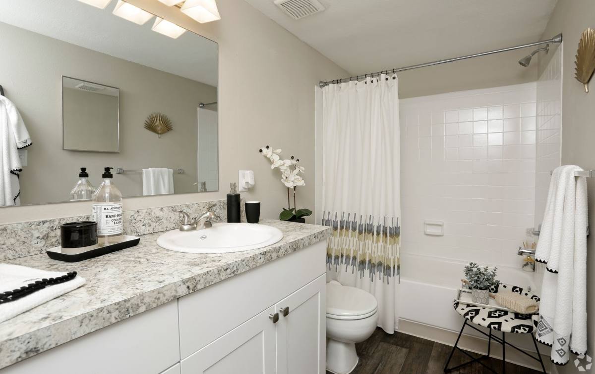 Apartment for rent at 7325 Goldenpointe Blvd, Orlando, FL 32807