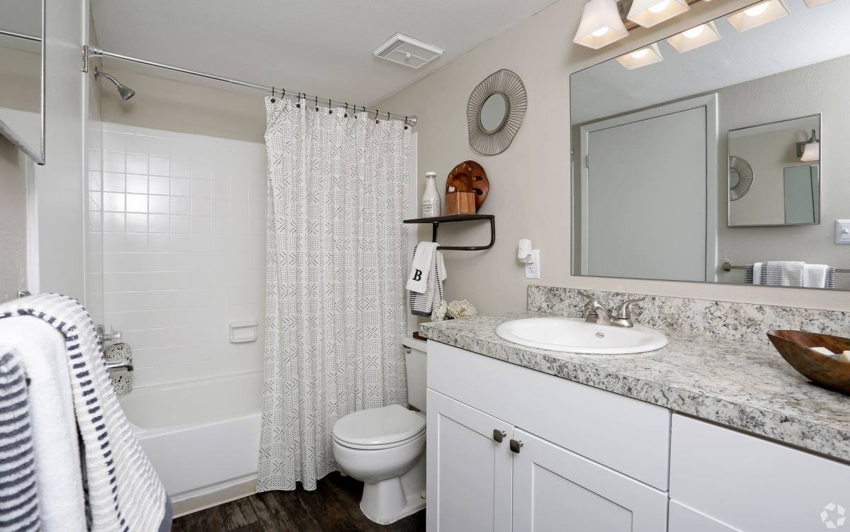 Apartment for rent at 7325 Goldenpointe Blvd, Orlando, FL 32807