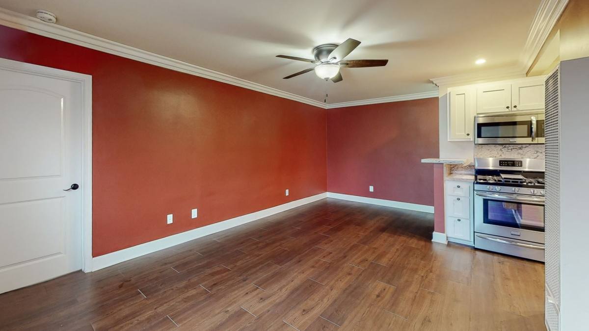Apartment for rent at 5163-5167 Pickford St, Los Angeles, CA 90019