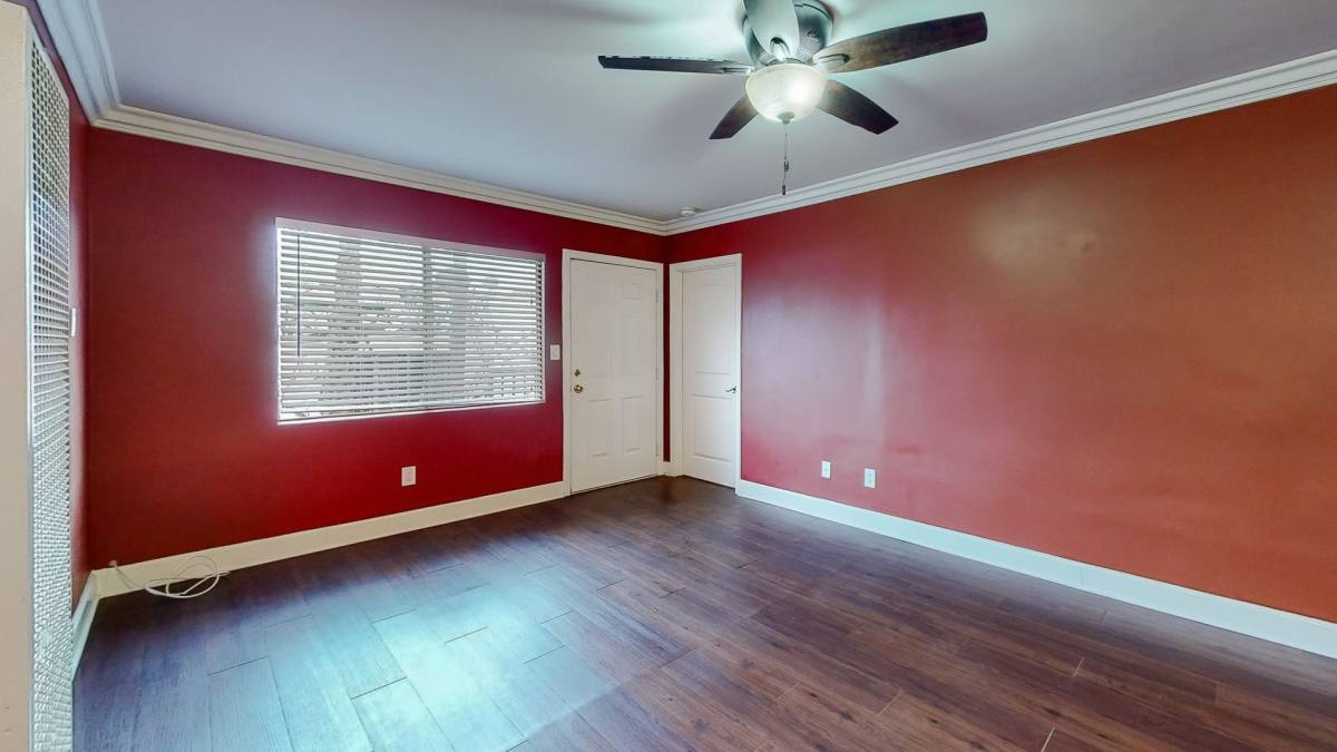 Apartment for rent at 5163-5167 Pickford St, Los Angeles, CA 90019