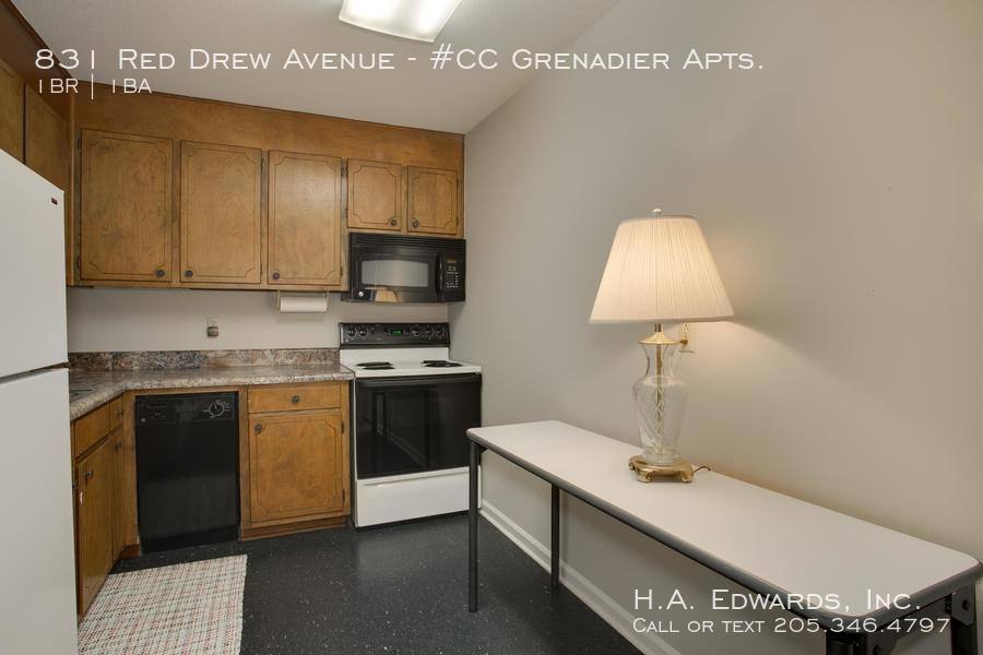 House for rent at 831 Red Drew Ave #CC Grenadier Apts, Tuscaloosa, AL 35401