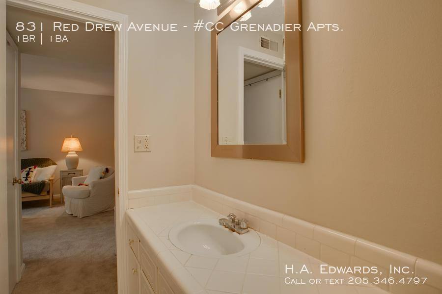 House for rent at 831 Red Drew Ave #CC Grenadier Apts, Tuscaloosa, AL 35401