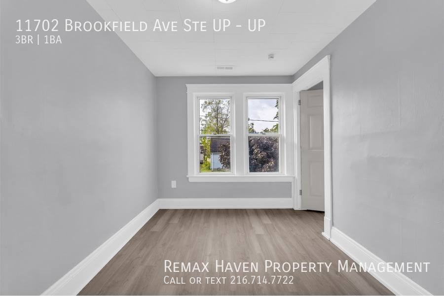 Apartment for rent at 11702 Brookfield Ave #UP, Cleveland, OH 44135