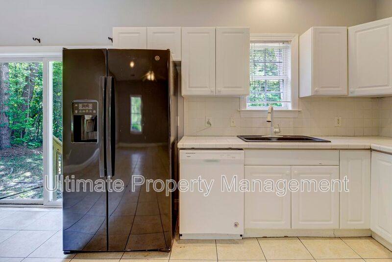 House for rent at 220-1 Rose Ave, Wilmington, NC 28403