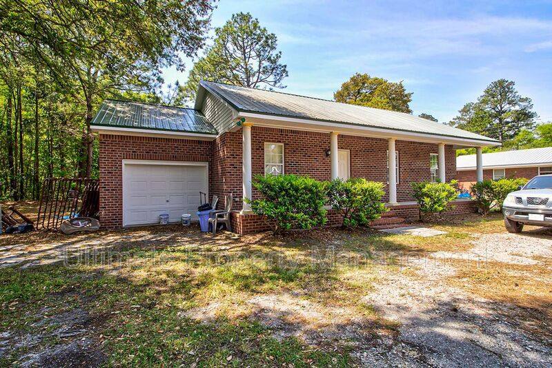 House for rent at 220-1 Rose Ave, Wilmington, NC 28403
