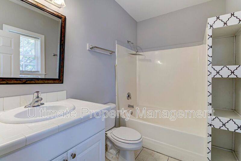 House for rent at 220-1 Rose Ave, Wilmington, NC 28403