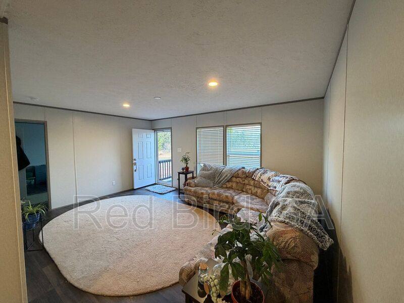House for rent at 2944 Jones Chapel Rd, Sparta, GA 31087