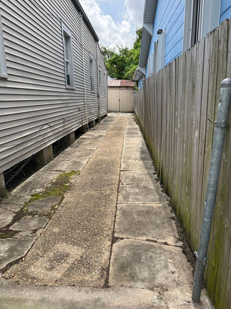 Townhouse for rent at 8210 Forshey St, New Orleans, LA 70118