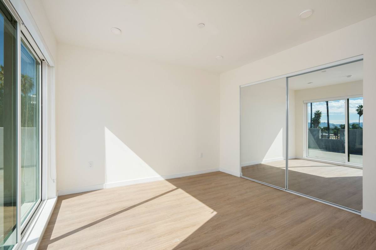 Apartment for rent at 14629 Erwin St, Van Nuys, CA 91411