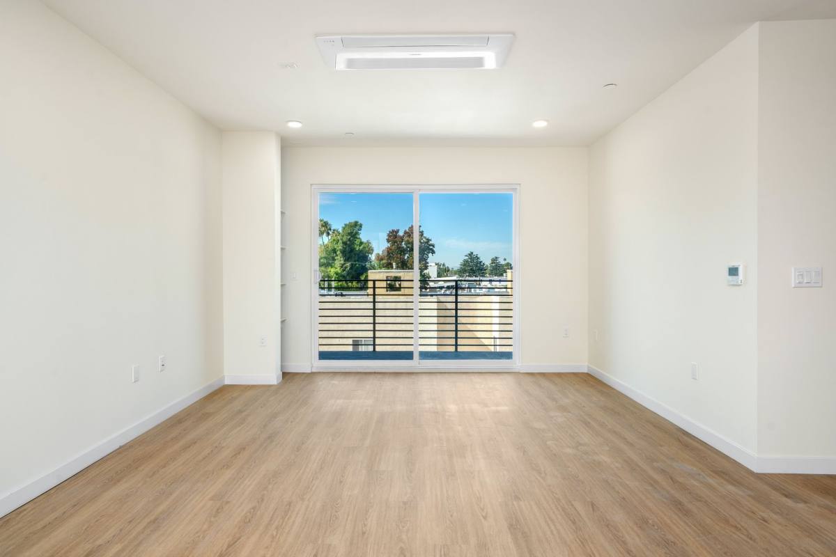 Apartment for rent at 14629 Erwin St, Van Nuys, CA 91411