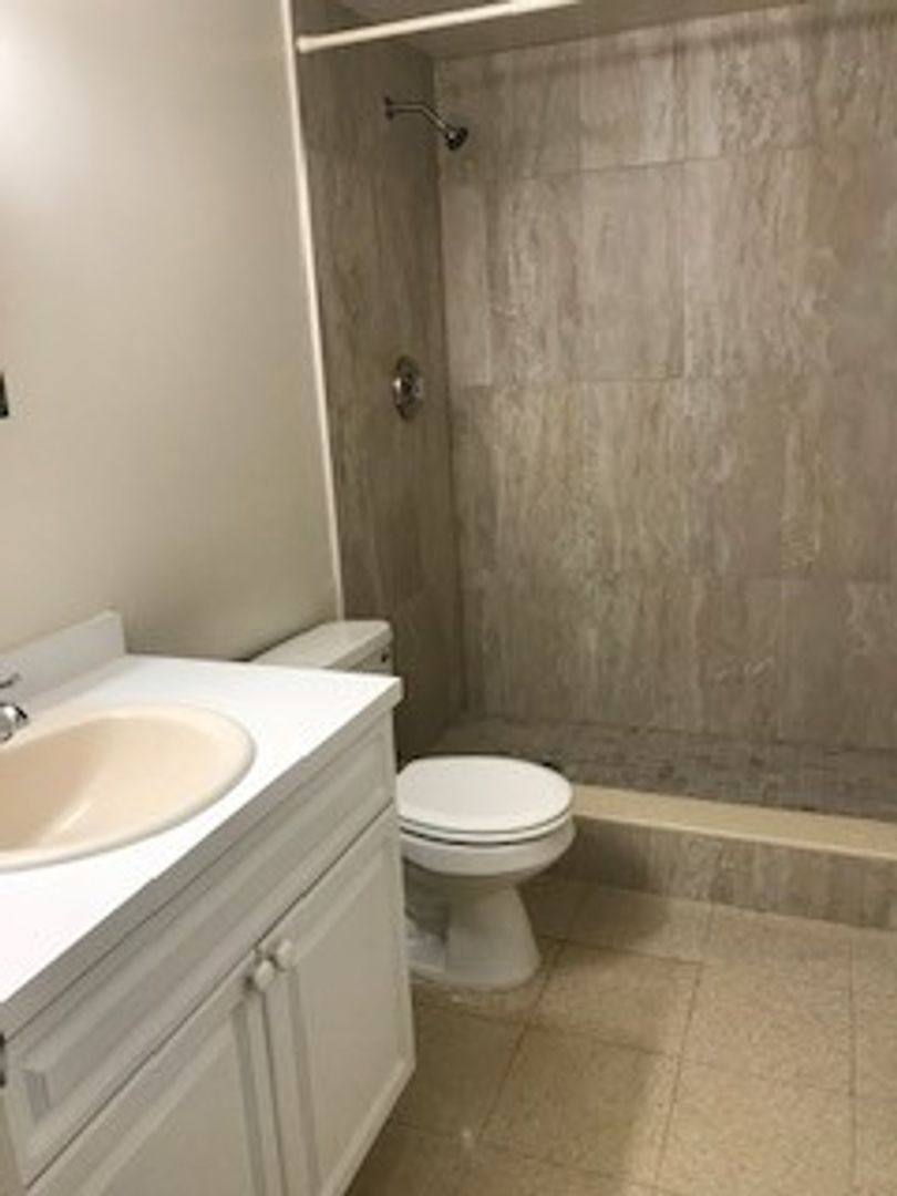 Apartment for rent at 220 Henthorne Dr, Lake Worth, FL 33461