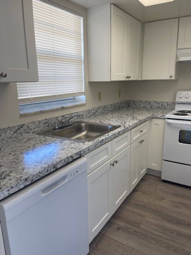 Apartment for rent at 220 Henthorne Dr, Lake Worth, FL 33461