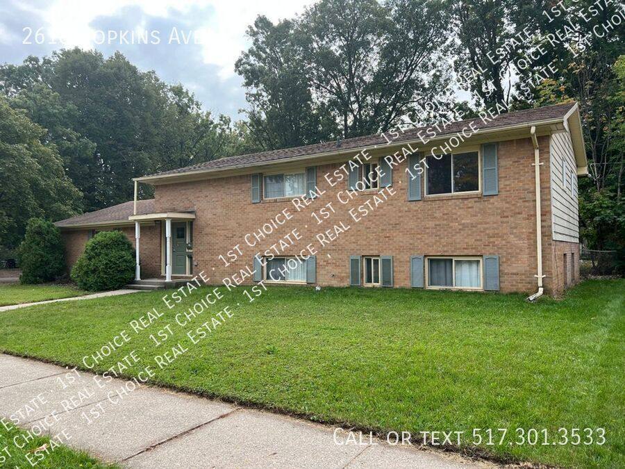House for rent at 2618 Hopkins Ave, Lansing, MI 48912