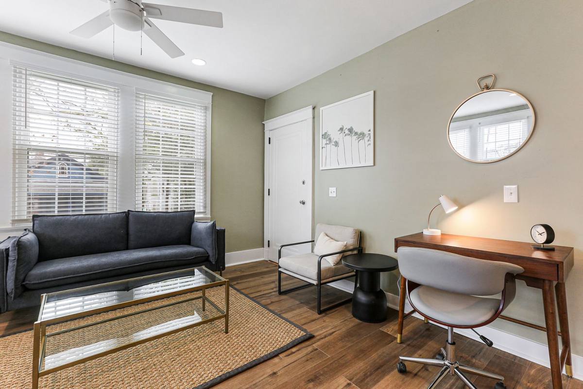 Apartment for rent at 838 Lowerline St #1, New Orleans, LA 70118