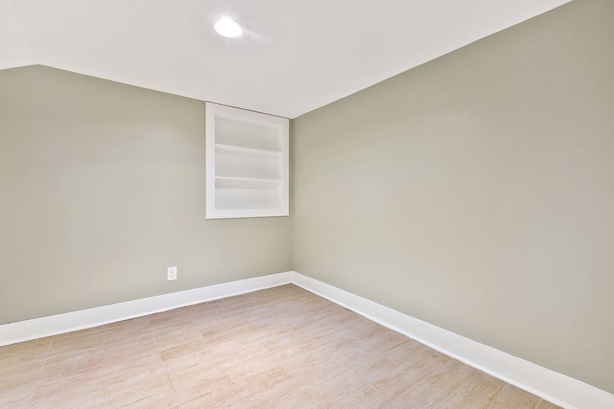 Apartment for rent at 838 Lowerline St #A, New Orleans, LA 70118