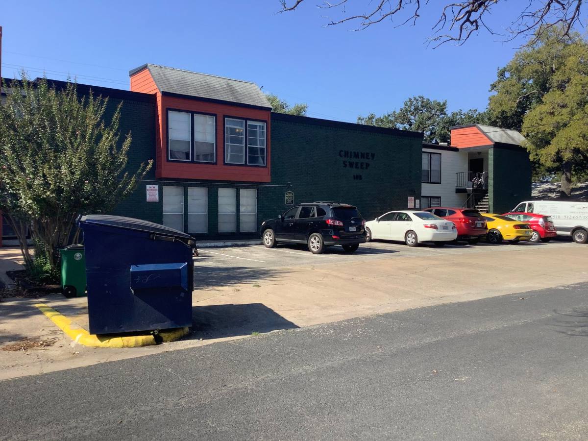 Apartment for rent at 105 W 38th 1 2 St, Austin, TX 78751