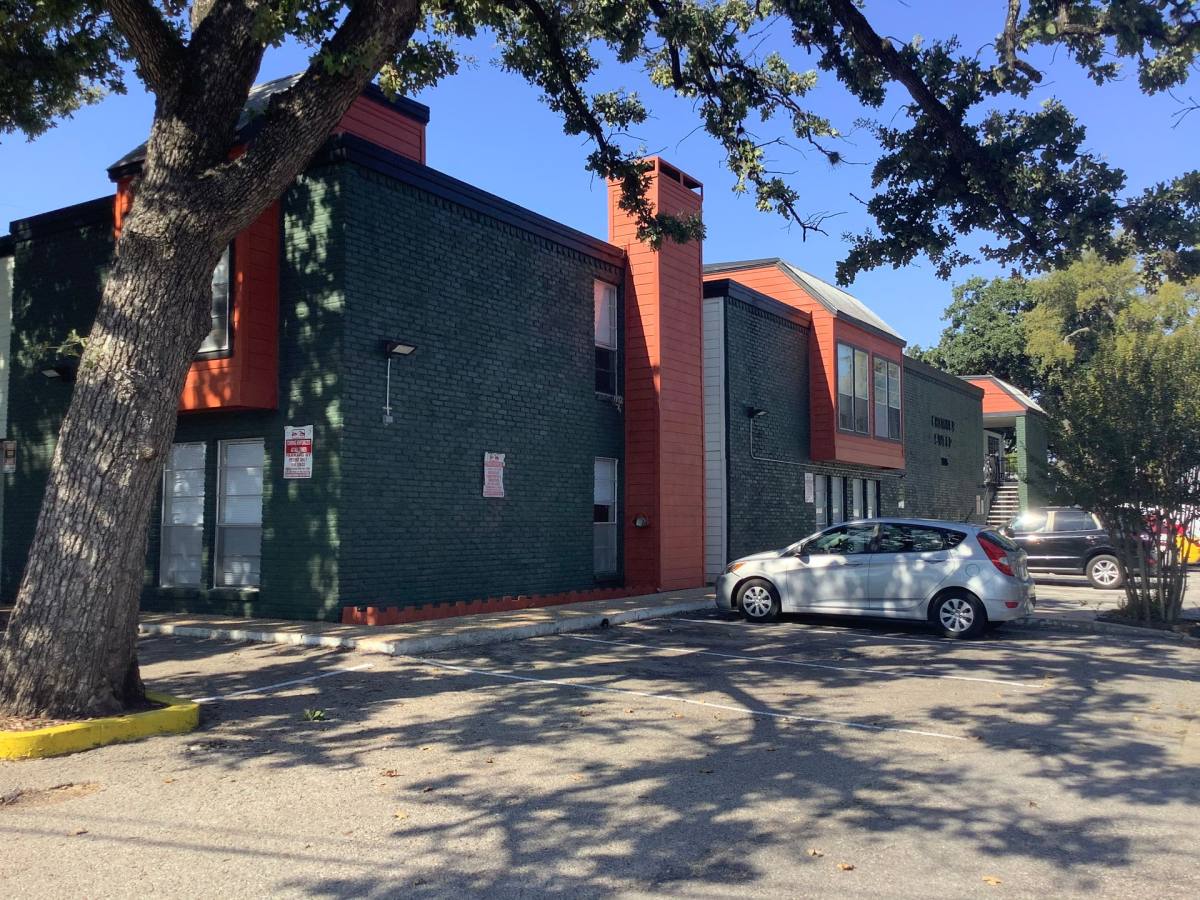 Apartment for rent at 105 W 38th 1 2 St, Austin, TX 78751