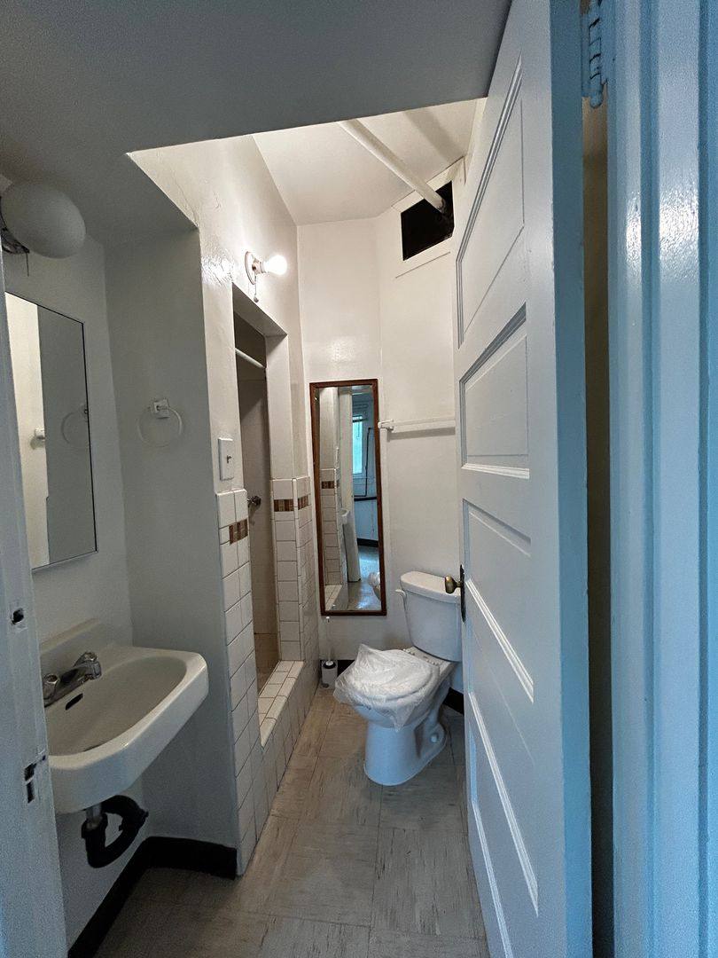 Apartment for rent at 2726 5th St, Arcadia, CA 91007
