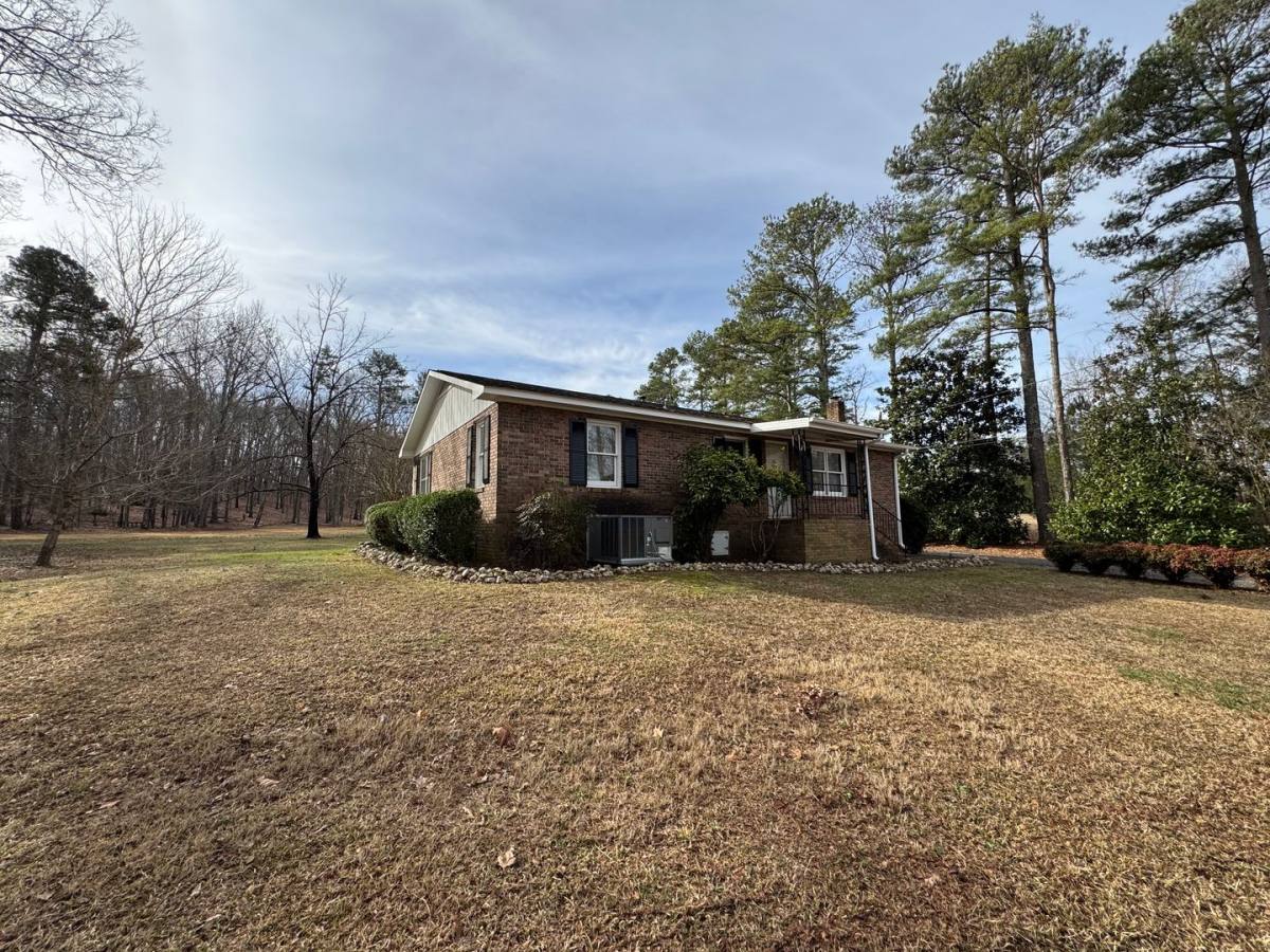 House for rent at 2502 Pleasant Valley Rd, Rome, GA 30161