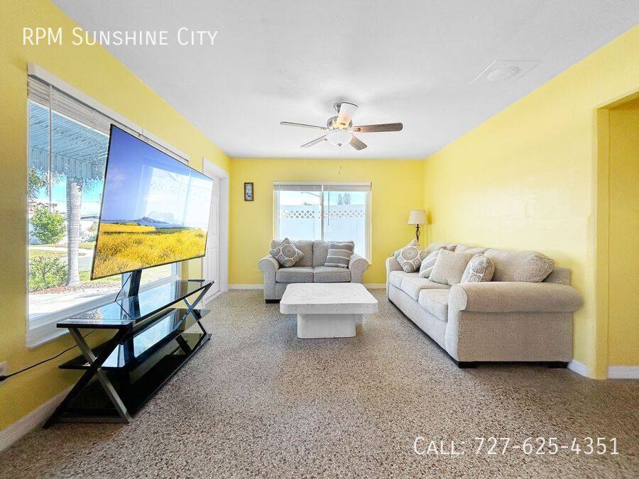 Apartment for rent at 11400 2nd St E #A, Saint Petersburg, FL 33706