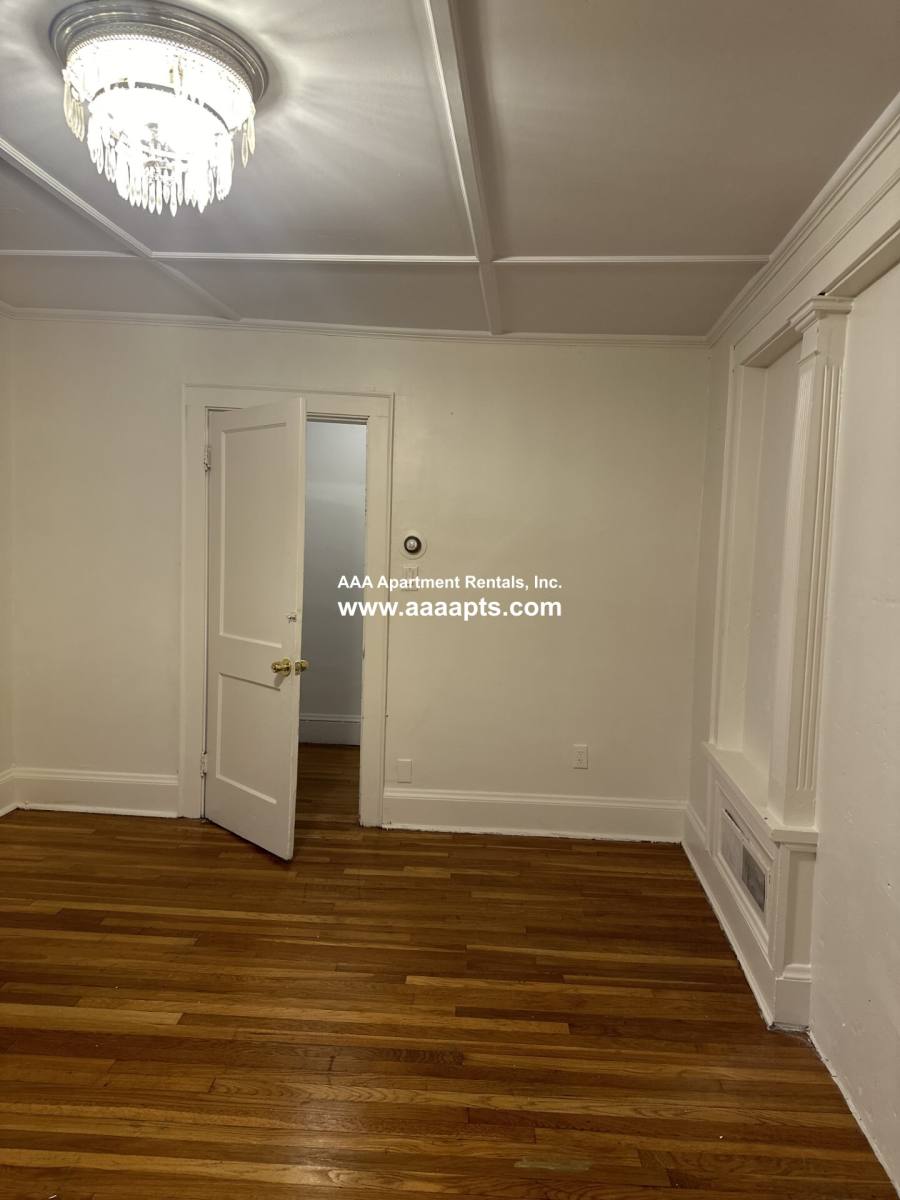 Apartment for rent at 1093 Salem St #1, Malden, MA 02148