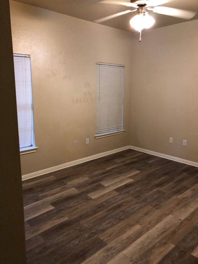 Apartment for rent at 1023 W 24th St, Austin, TX 78705