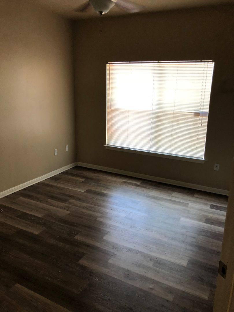 Apartment for rent at 1023 W 24th St, Austin, TX 78705